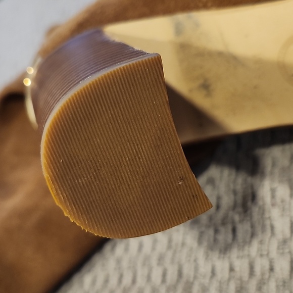 Michael kors suede/leather high boots, size 8 & 1/2. - Picture 11 of 16